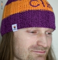 Czapka Climbe Intensive Violet Orange Beanie (3).jpg